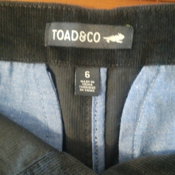 Skirt - Picture 2 of 3